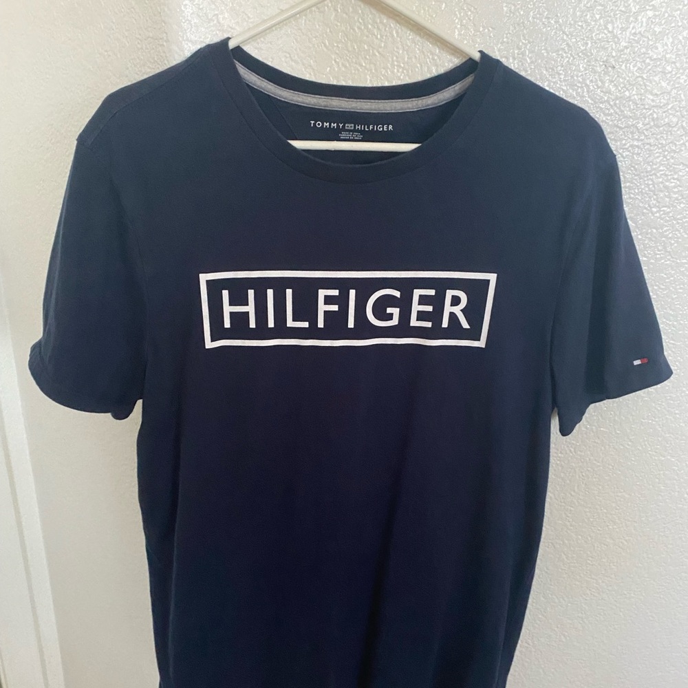 Dark blue medium Tommy Hilfiger short sleeve t-shirt